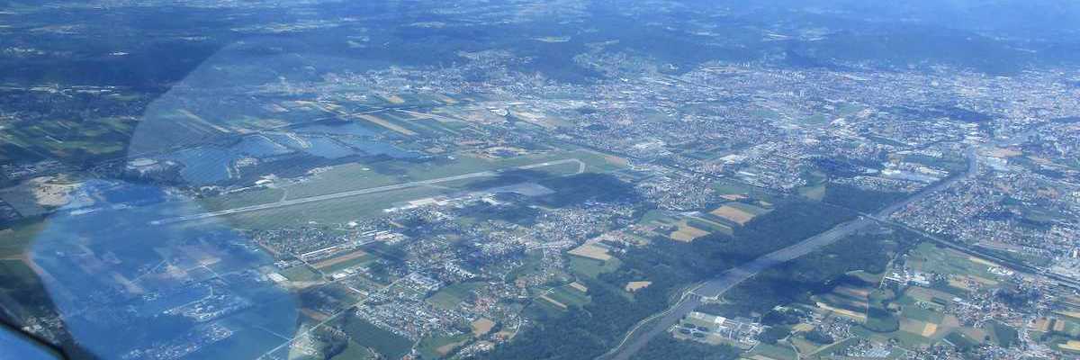 Flugwegposition um 10:34:20: Aufgenommen in der Nähe von Gemeinde Fernitz-Mellach, 8072, Österreich in 1923 Meter